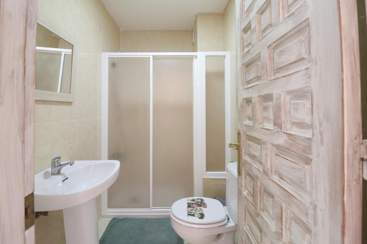 Apartamento En El Centro Las Tiendas Ronda Bagian luar foto
